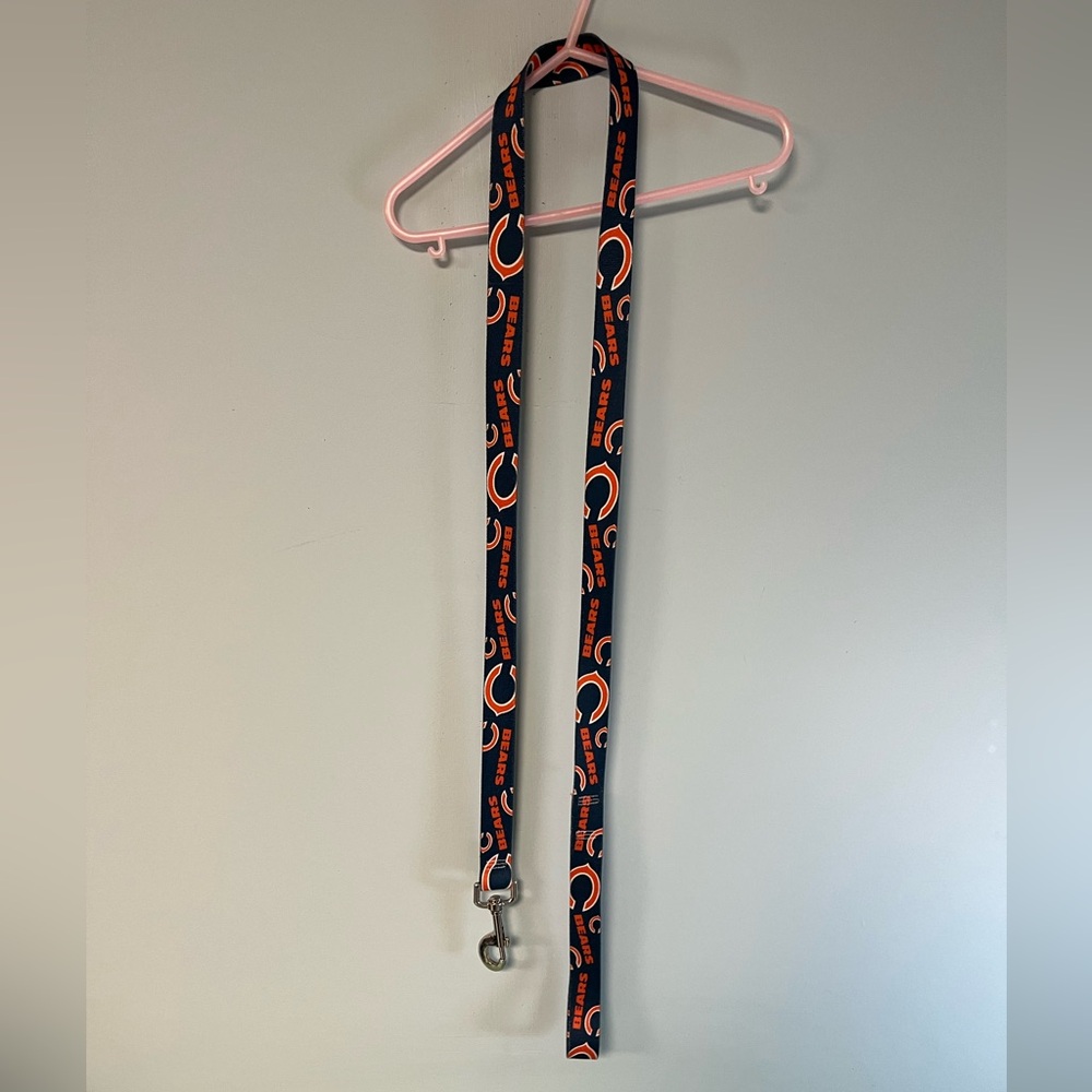 Chicago Bears Football Logo Dog leash, 1”x 4ft long, dog accessories for walking